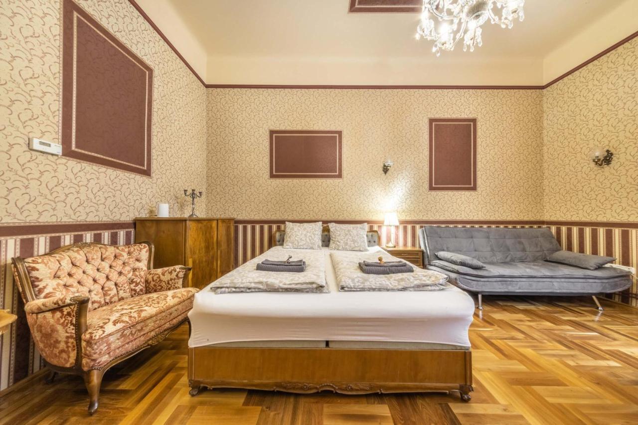 Josephine Studio Budapeste Exterior foto